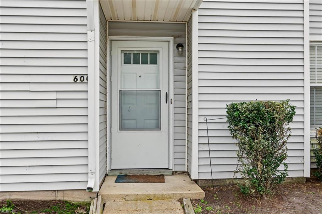 600 Crows Nest Ct Property Photo 3