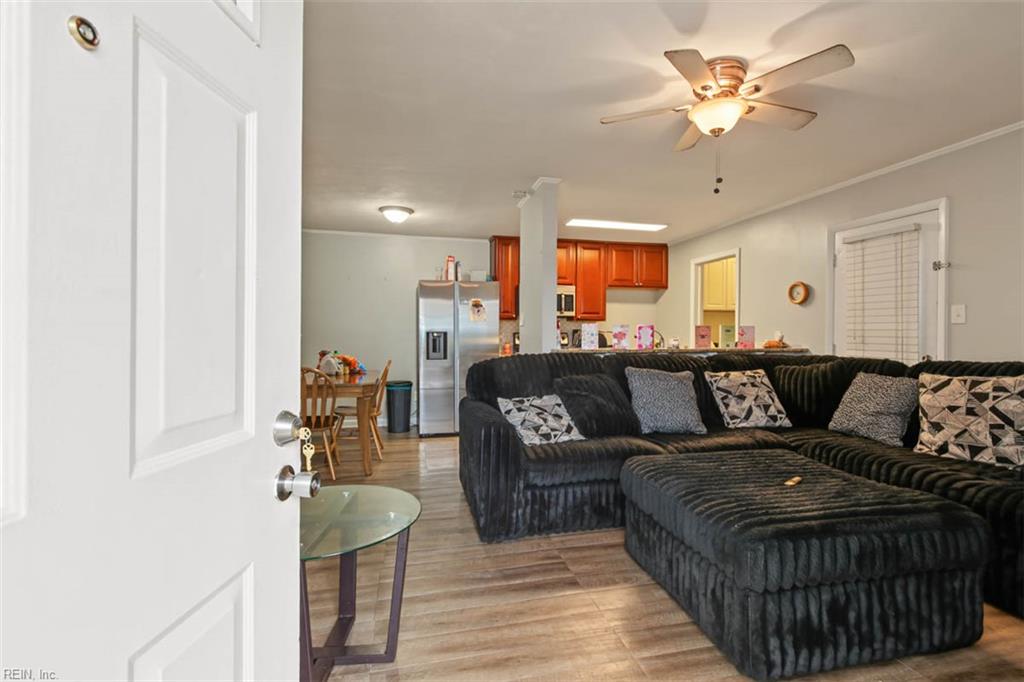 600 Crows Nest Ct Property Photo 4