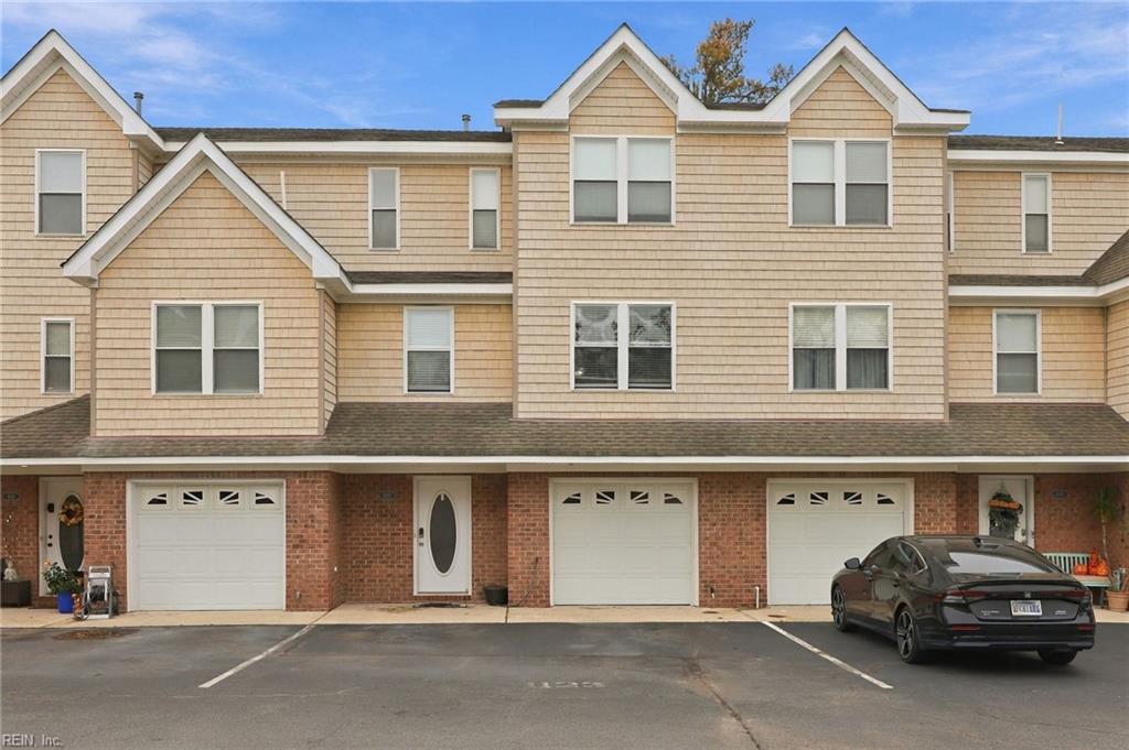 1123 Arlynn Ln Property Photo 1