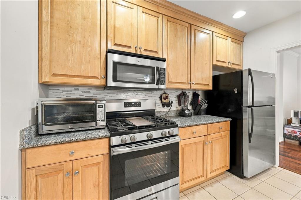 1123 Arlynn Ln Property Photo 7