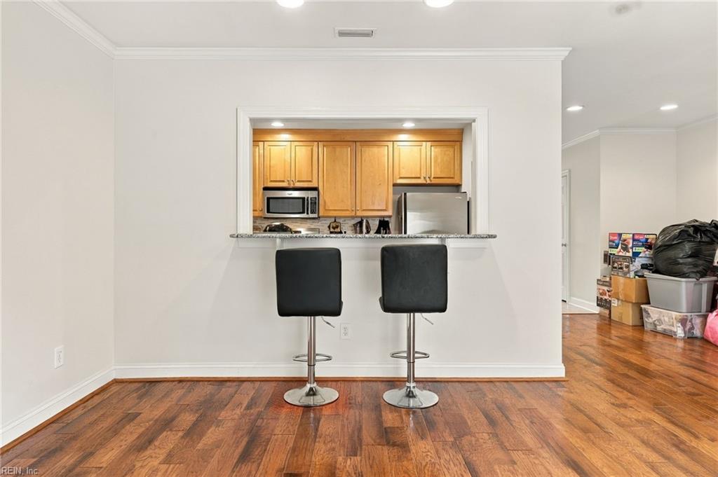 1123 Arlynn Ln Property Photo 8