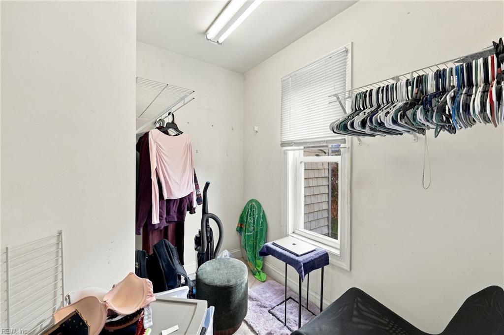 1123 Arlynn Ln Property Photo 29