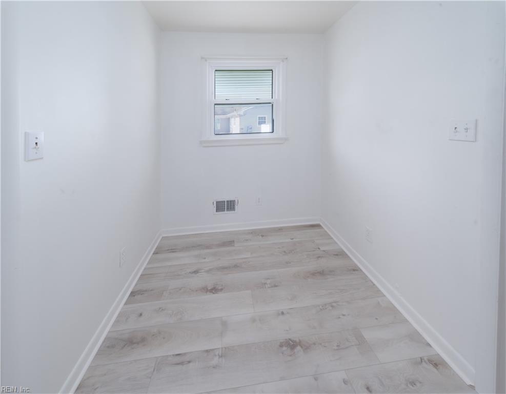 2900 Rodgers St Property Photo 18