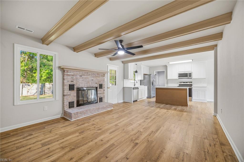 2504 Decathlon Cres Property Photo 15