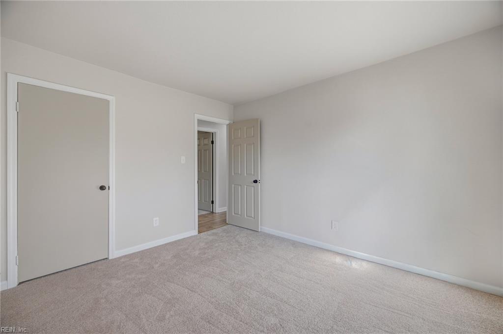 2504 Decathlon Cres Property Photo 22