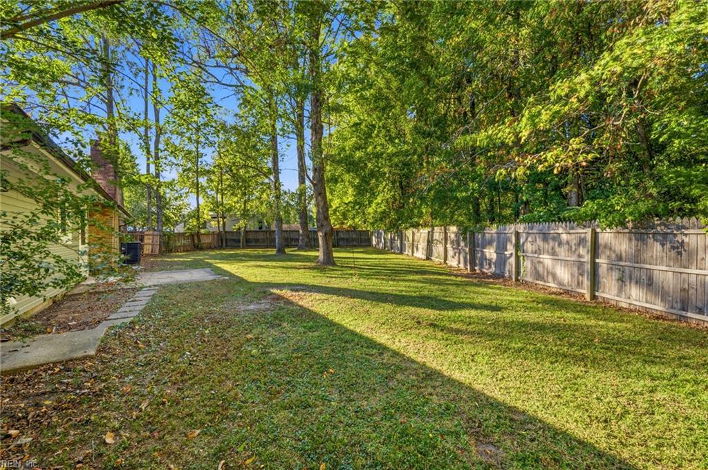 2504 Decathlon Cres Property Photo 26