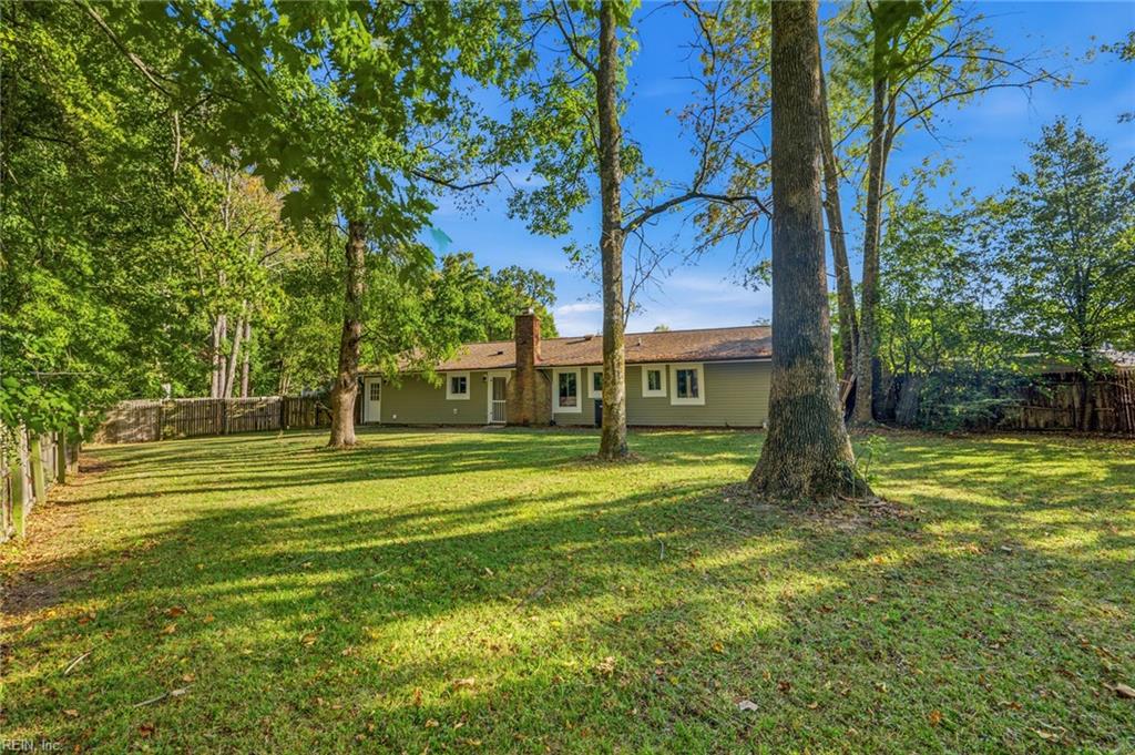 2504 Decathlon Cres Property Photo 28