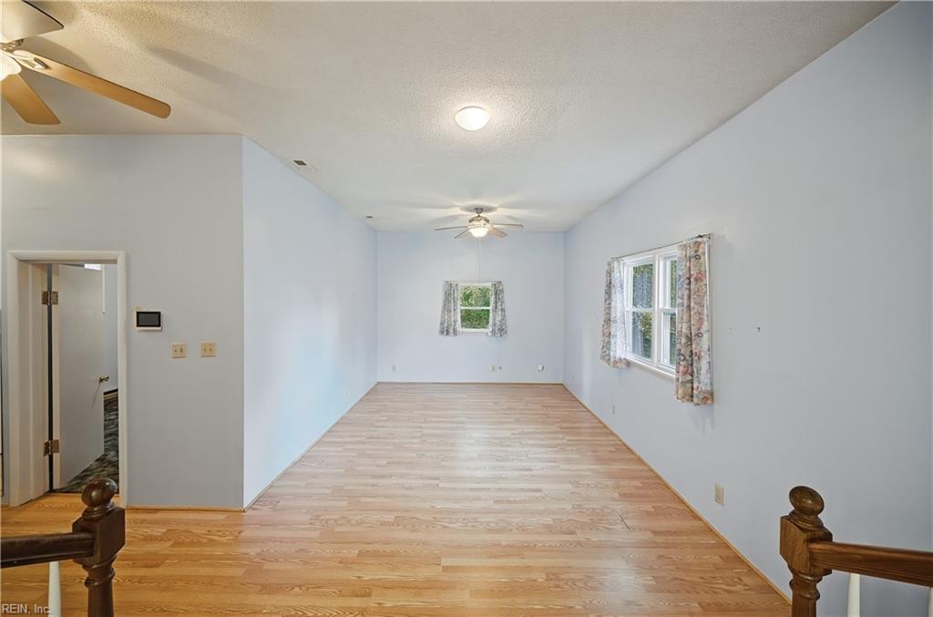 2220 Capri Cir Property Photo 14