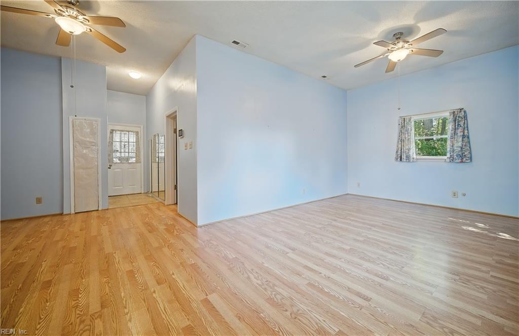 2220 Capri Cir Property Photo 16
