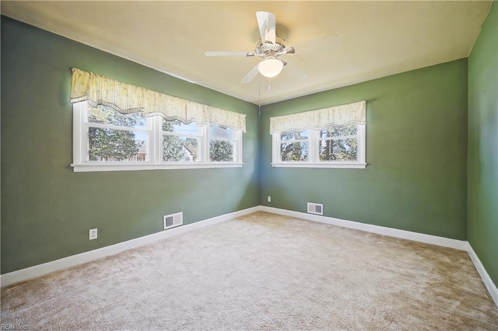 2220 Capri Cir Property Photo 24