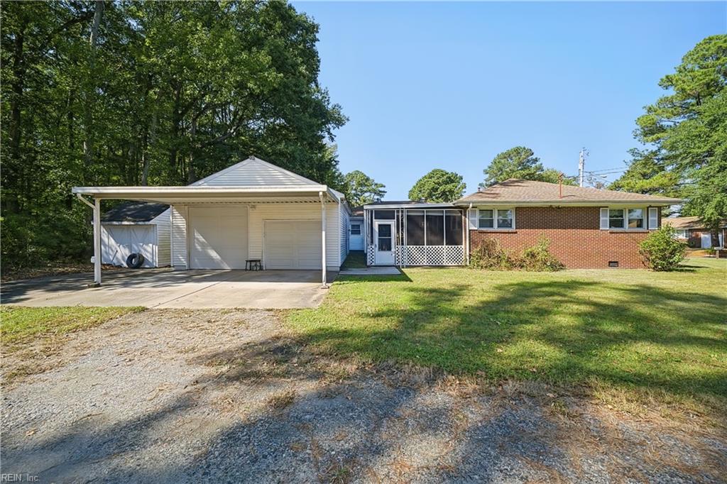 2220 Capri Cir Property Photo 36
