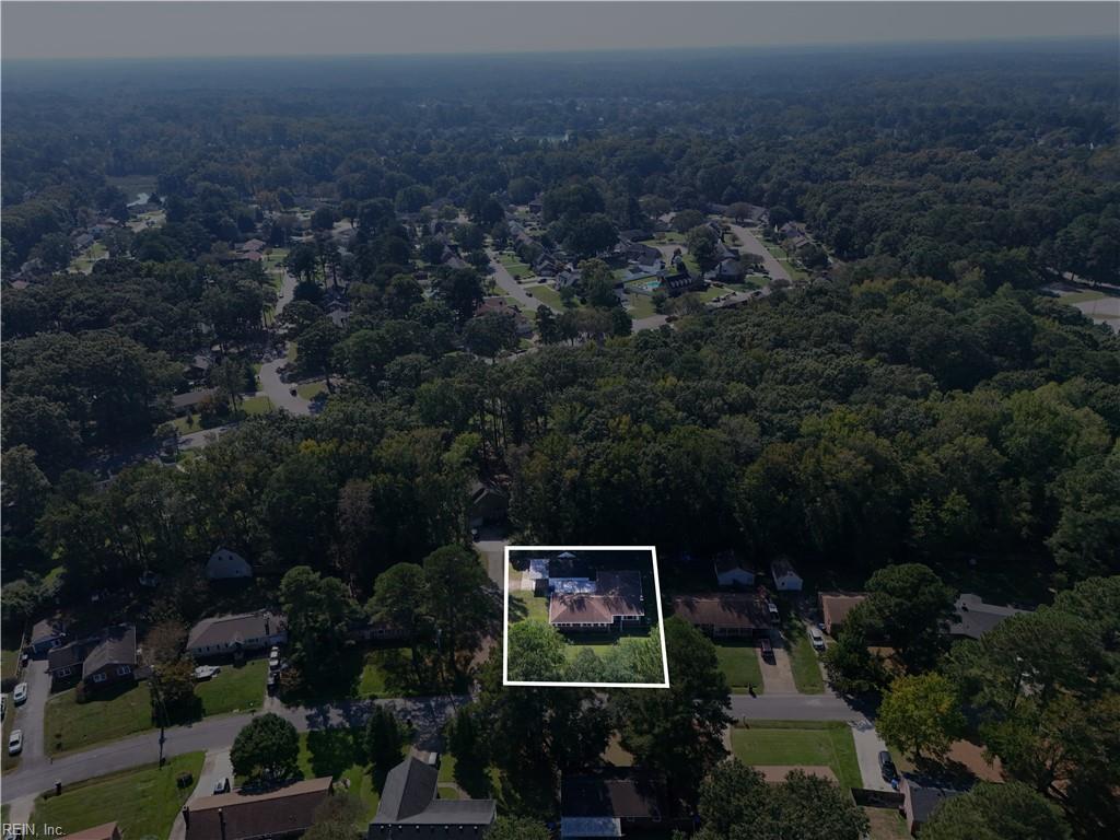 2220 Capri Cir Property Photo 49