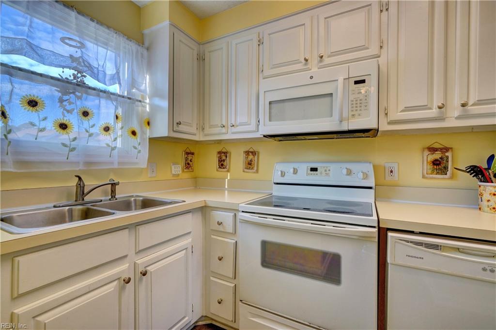 942 Amelia Ave Property Photo 12