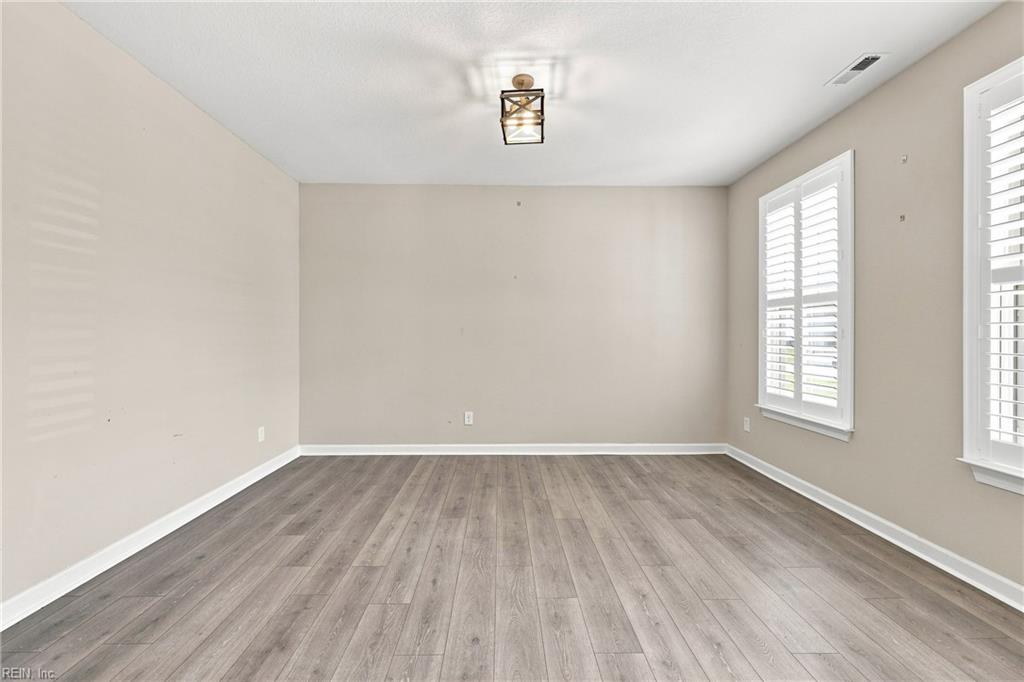124 Gables Pl Property Photo 6