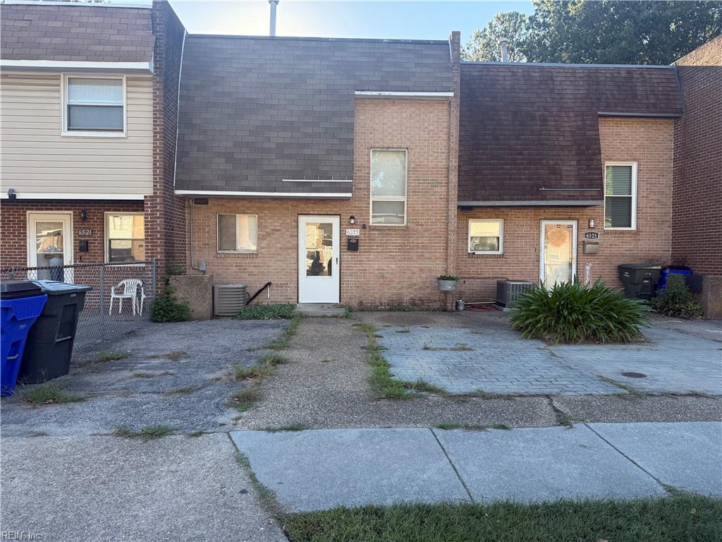 6523 Diesel Ct Property Photo 1