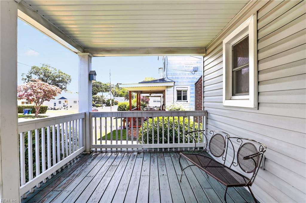 750 31 St Property Photo 4