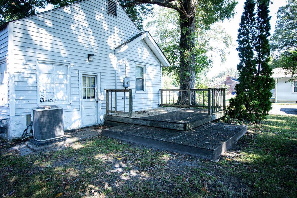 5137 Kennebeck Ave Property Photo 2