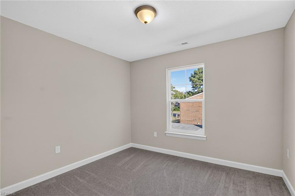 2229 Elm Ave Property Photo 23