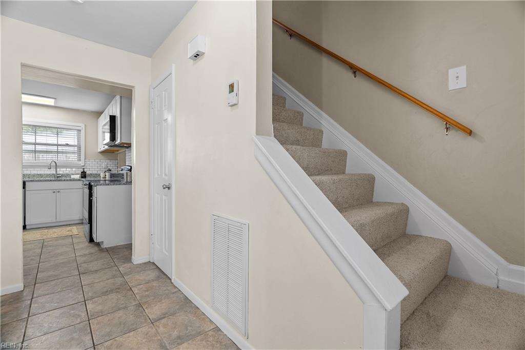 3716 Table Rock Ln Property Photo 6