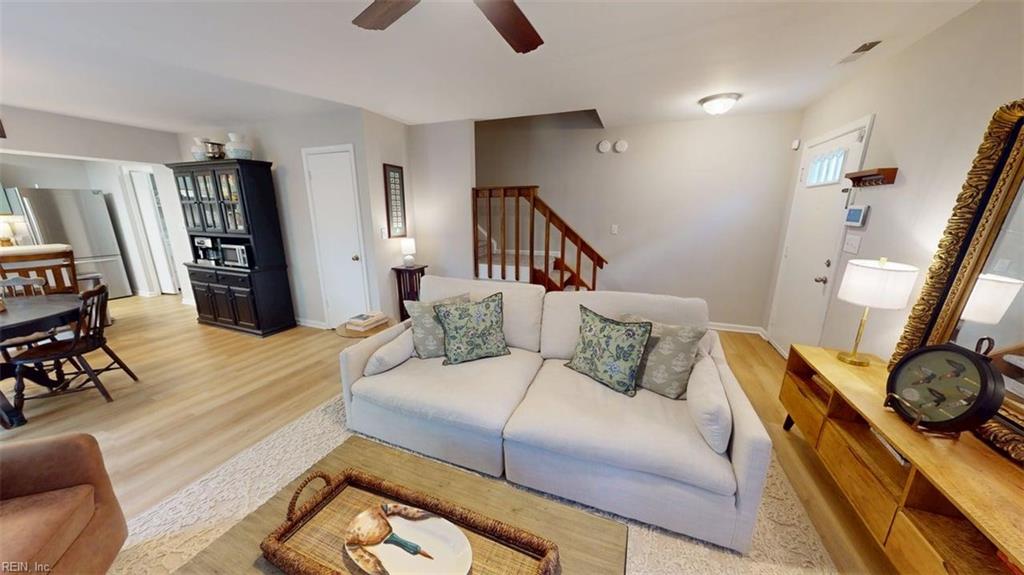 4407 Segovia Ct Property Photo 9