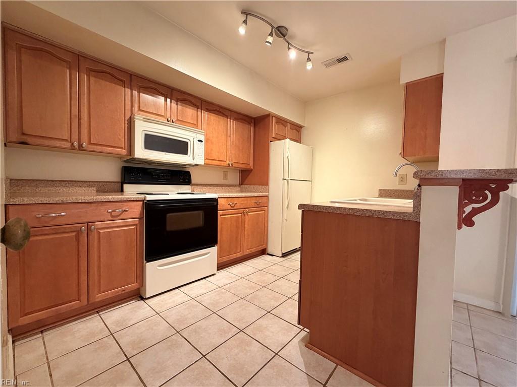 110 Heather Way Property Photo 5