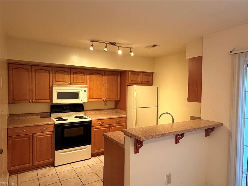 110 Heather Way Property Photo 6