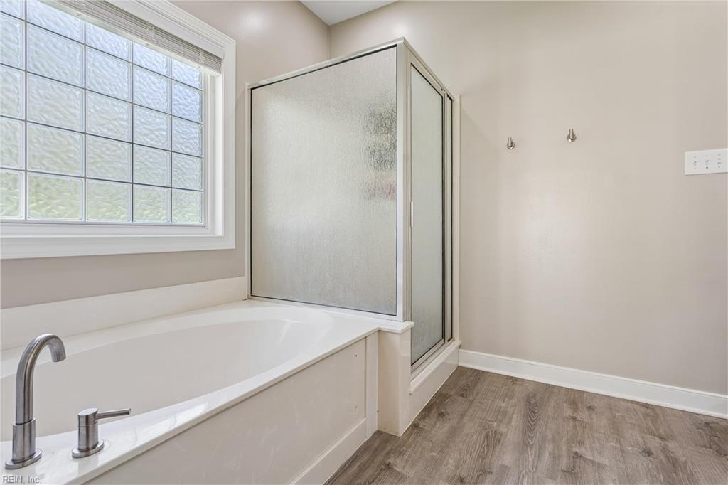 5697 Villa Green Dr Property Photo 27