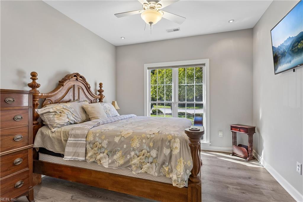 5697 Villa Green Dr Property Photo 31