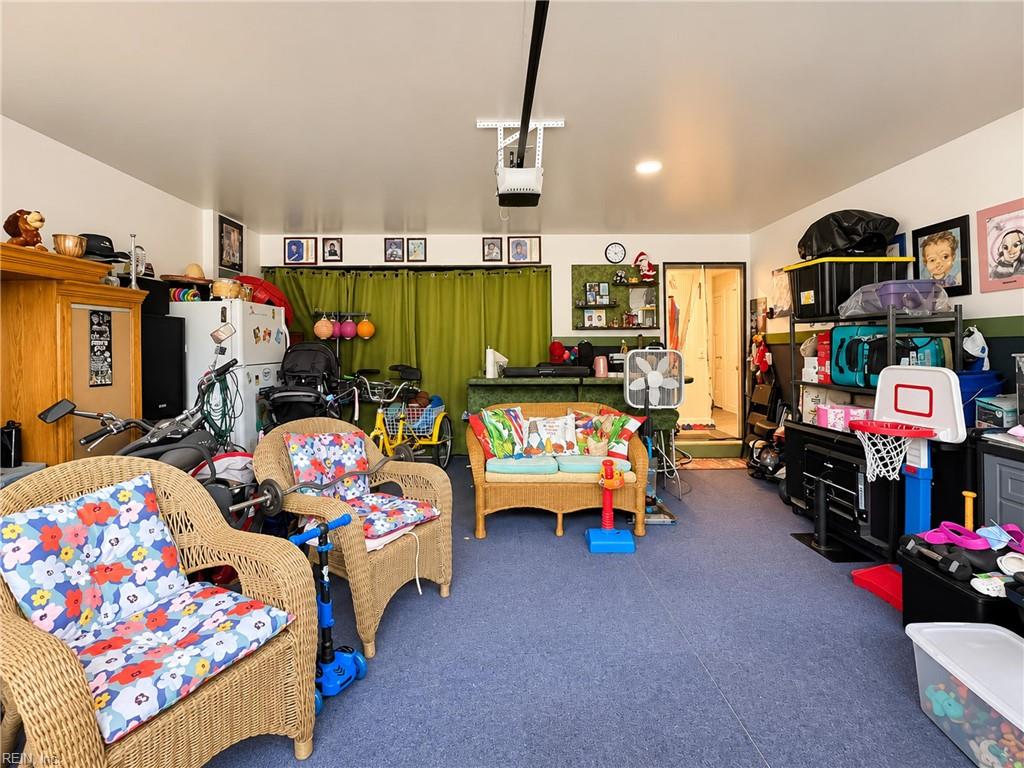 6844 Motley Landing Dr Property Photo 3