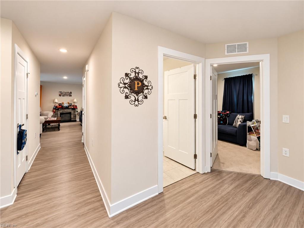 6844 Motley Landing Dr Property Photo 8