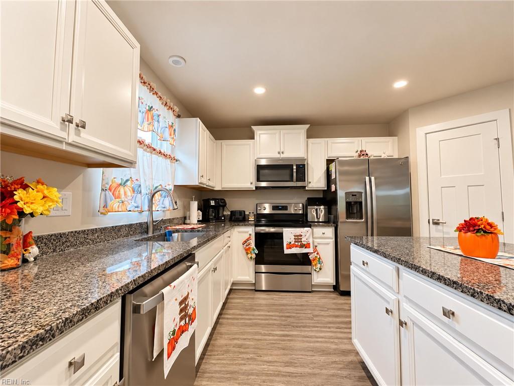 6844 Motley Landing Dr Property Photo 10