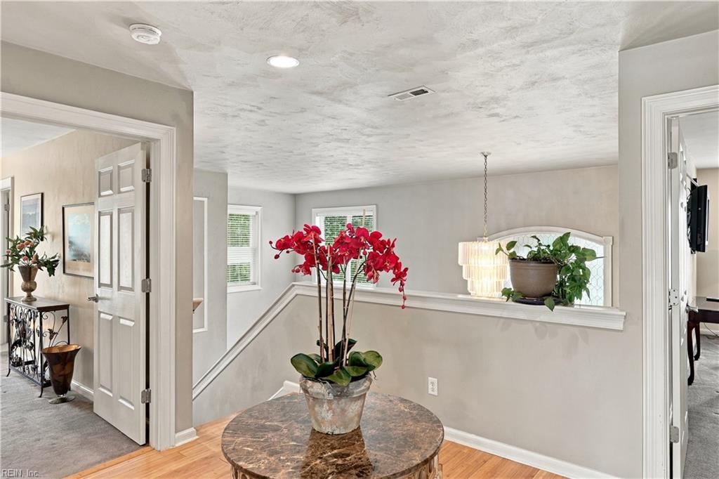 214 Wentworth Ct Property Photo 28