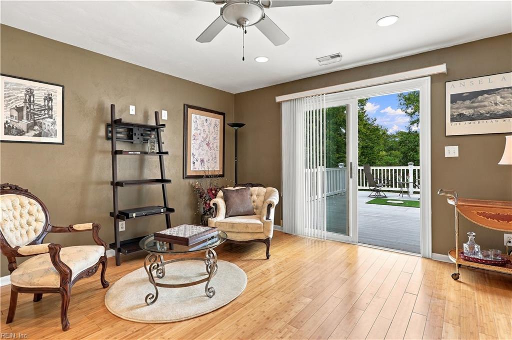 214 Wentworth Ct Property Photo 33