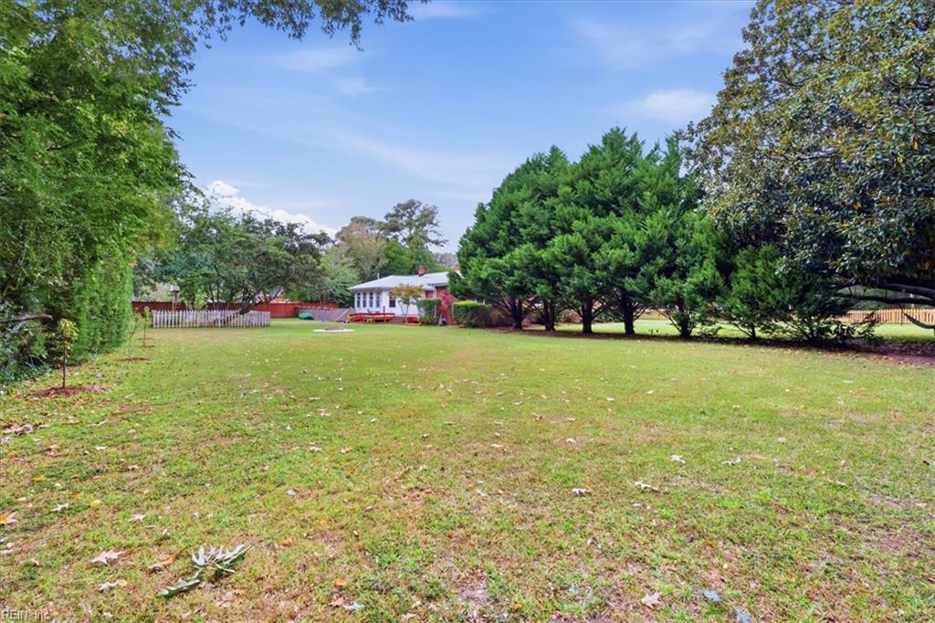 2016 Oak Leaf Ln Property Photo 28