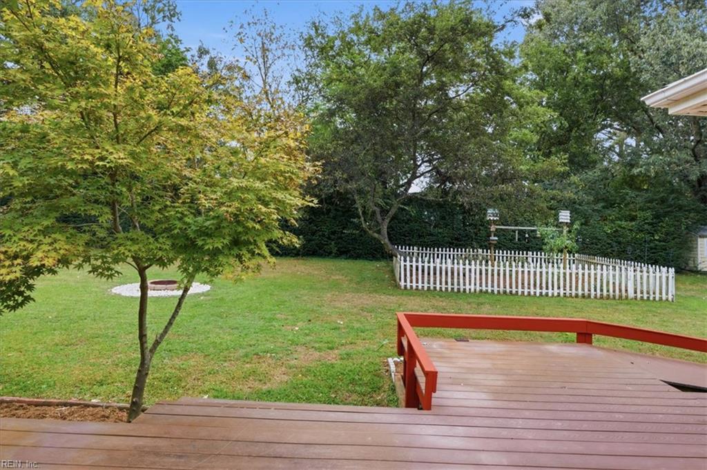2016 Oak Leaf Ln Property Photo 31