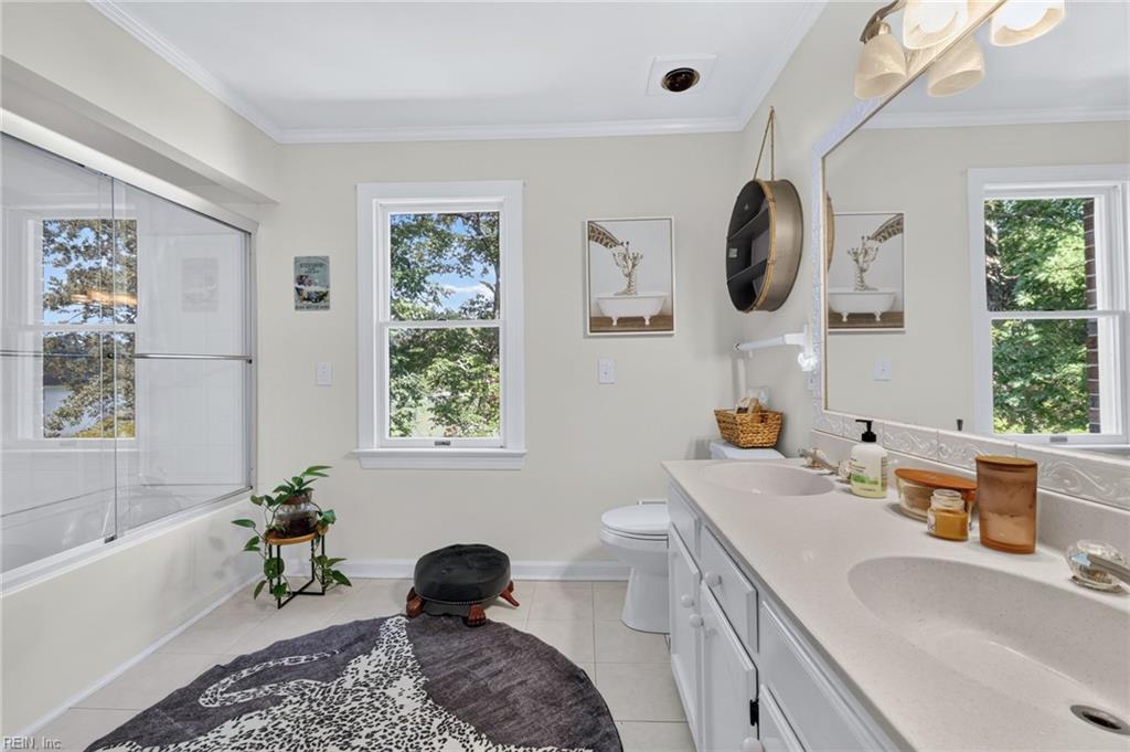 4040 Bridgehampton Ln Property Photo 21