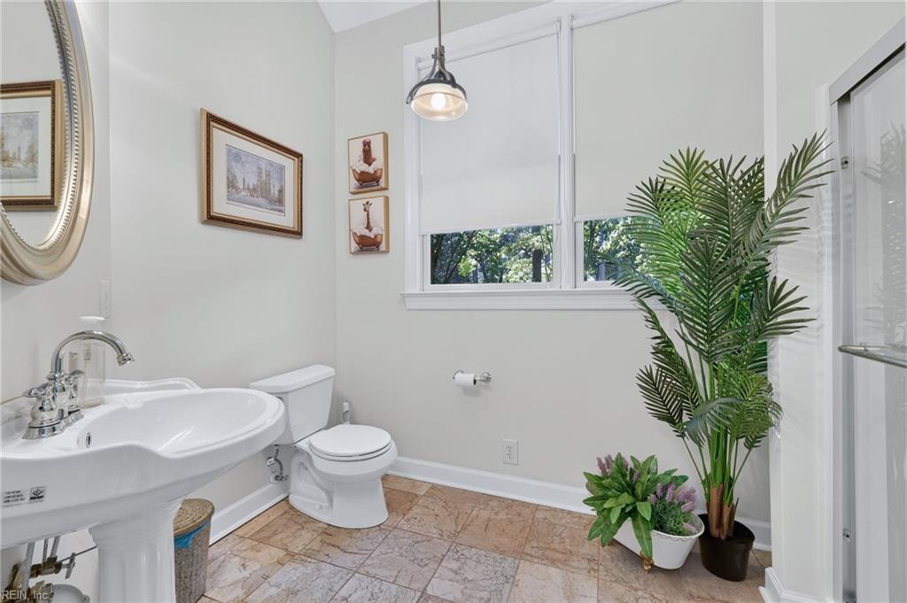 4040 Bridgehampton Ln Property Photo 29