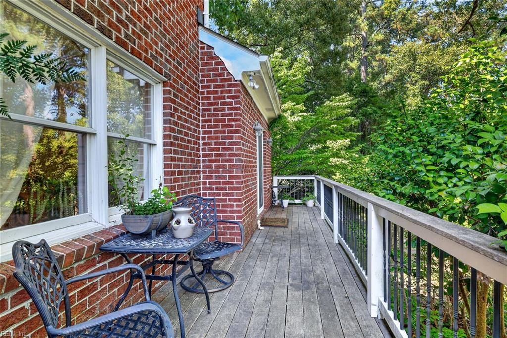 4040 Bridgehampton Ln Property Photo 32