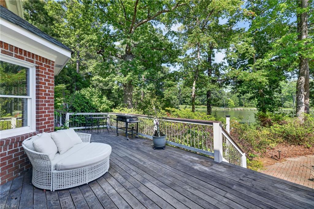 4040 Bridgehampton Ln Property Photo 33