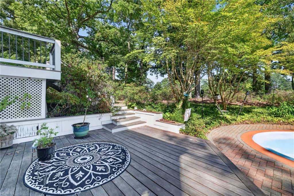4040 Bridgehampton Ln Property Photo 34