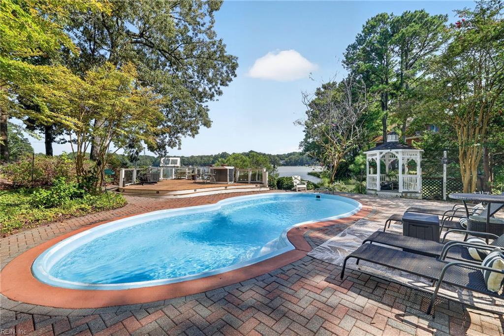 4040 Bridgehampton Ln Property Photo 35