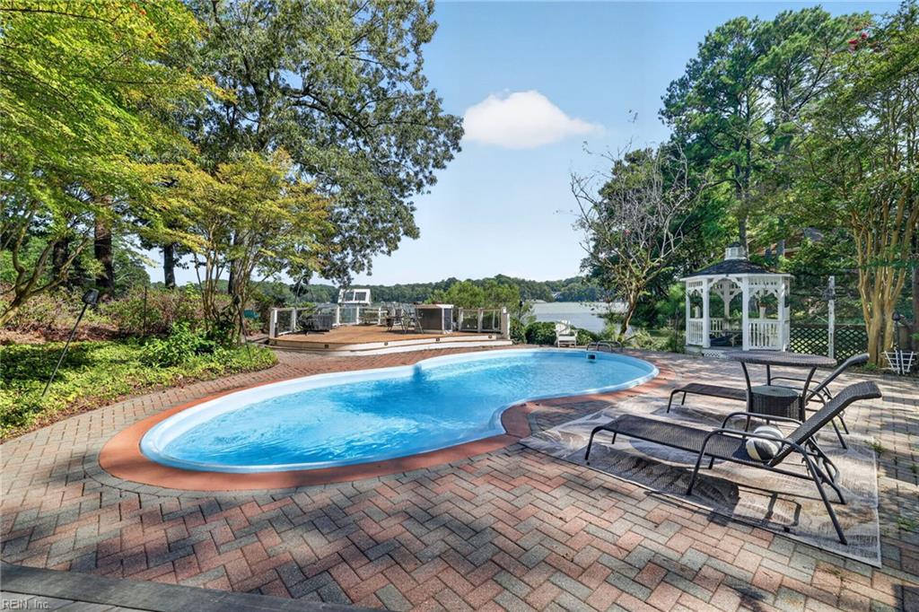 4040 Bridgehampton Ln Property Photo 38