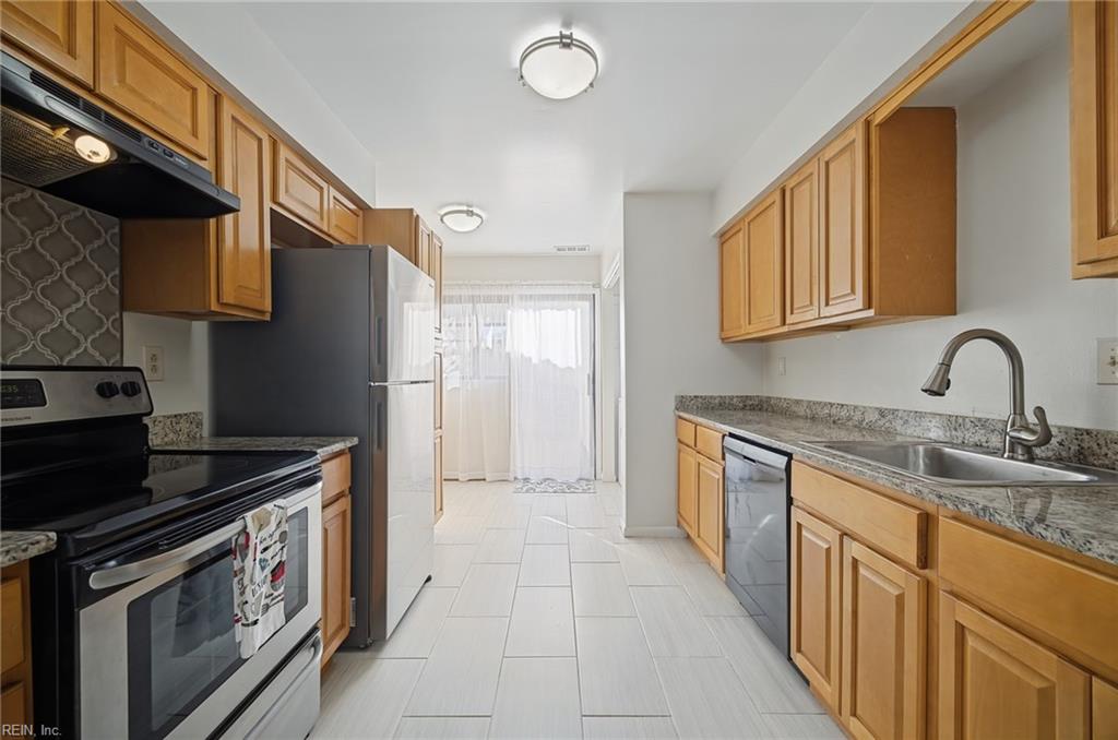 5014 Amboy Ct Property Photo 13