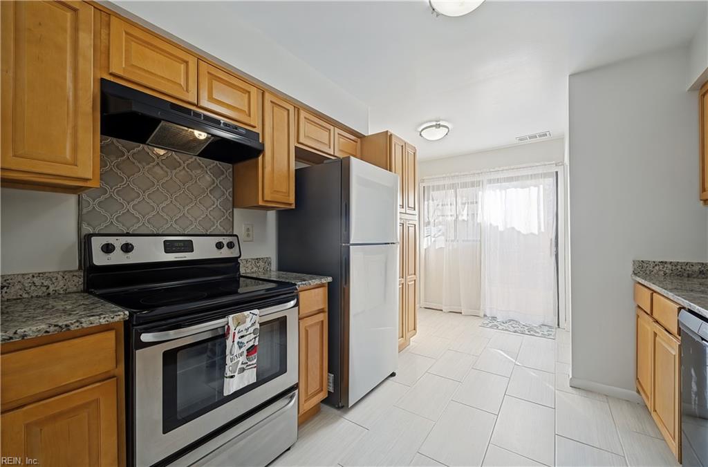5014 Amboy Ct Property Photo 15