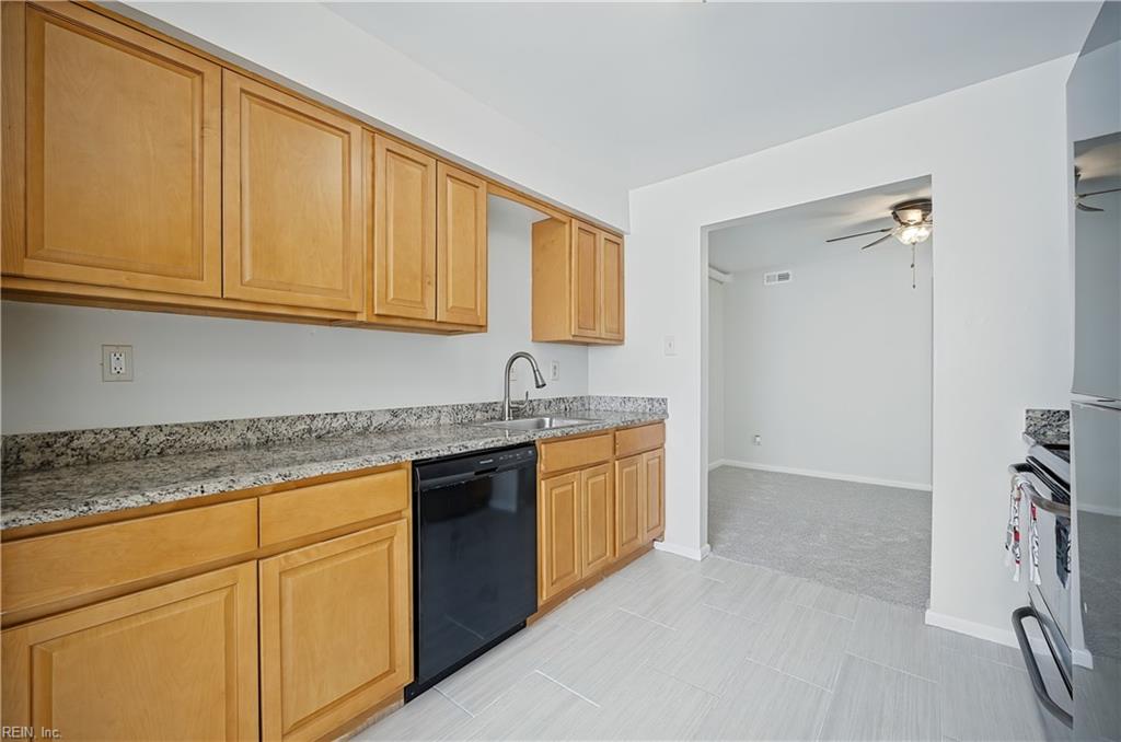 5014 Amboy Ct Property Photo 16