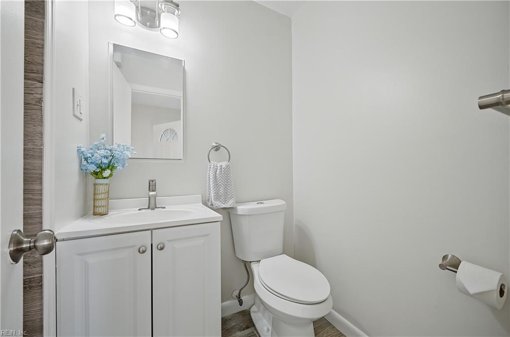 5014 Amboy Ct Property Photo 19