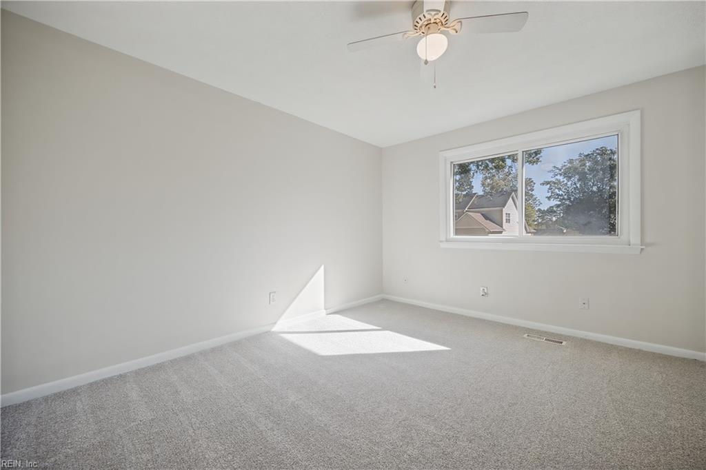 5014 Amboy Ct Property Photo 20