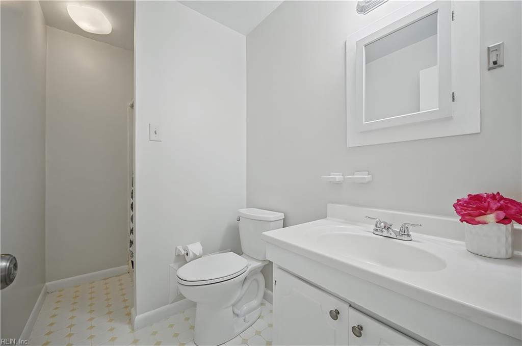 5014 Amboy Ct Property Photo 29