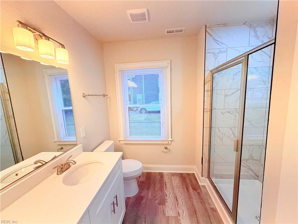 2002 Lansing Ave Property Photo 12