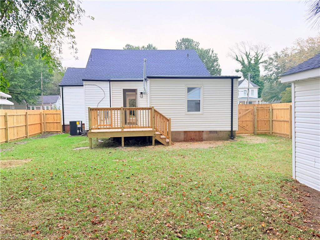 2002 Lansing Ave Property Photo 13